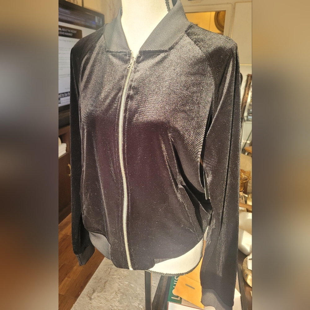 Brand New Guess Velvet Velour Guess Zipper Sweater Jacket